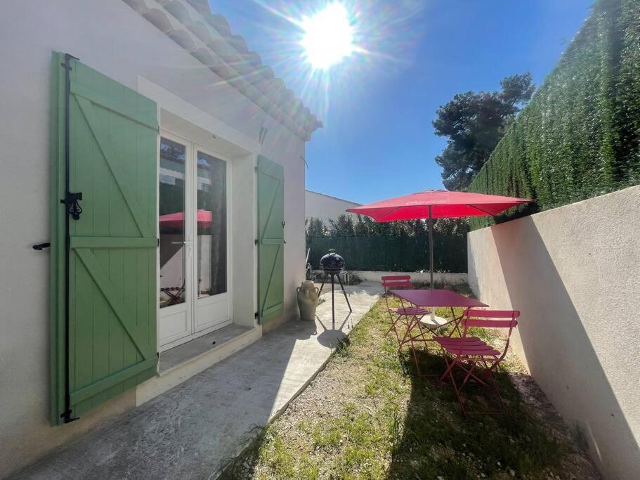 Logement Cosy Cuisine / Terrasse / Bbq Ollioules Buitenkant foto