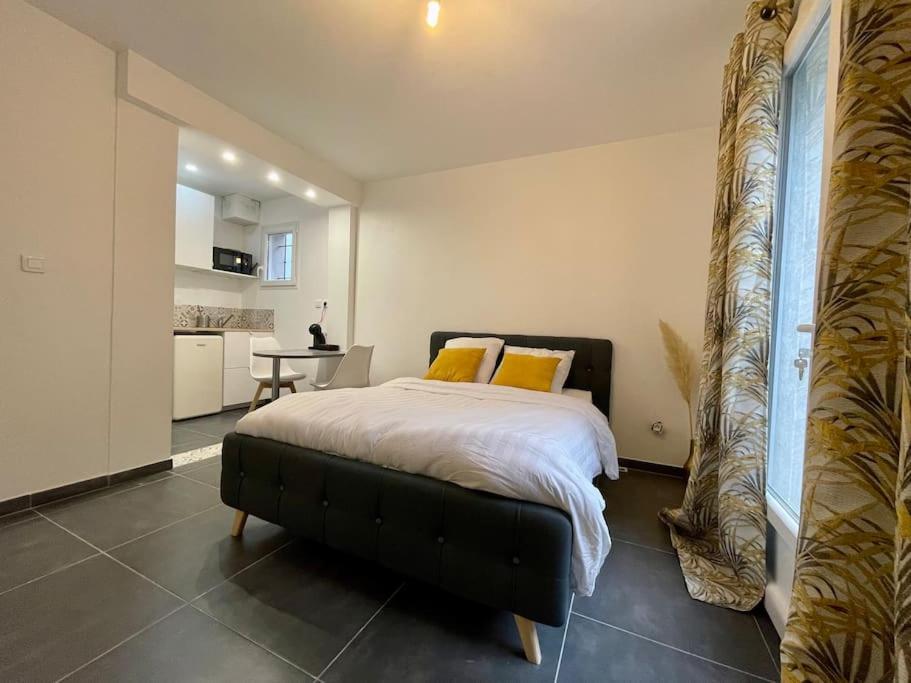 Logement Cosy Cuisine / Terrasse / Bbq Ollioules Buitenkant foto