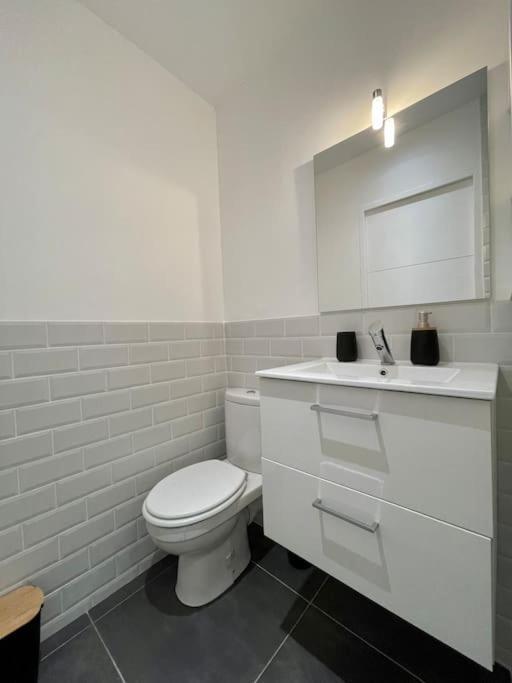 Logement Cosy Cuisine / Terrasse / Bbq Ollioules Buitenkant foto